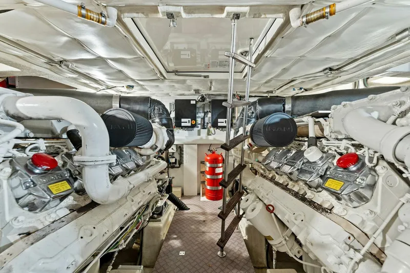 Big Deck Energy Yacht Photos Pics 