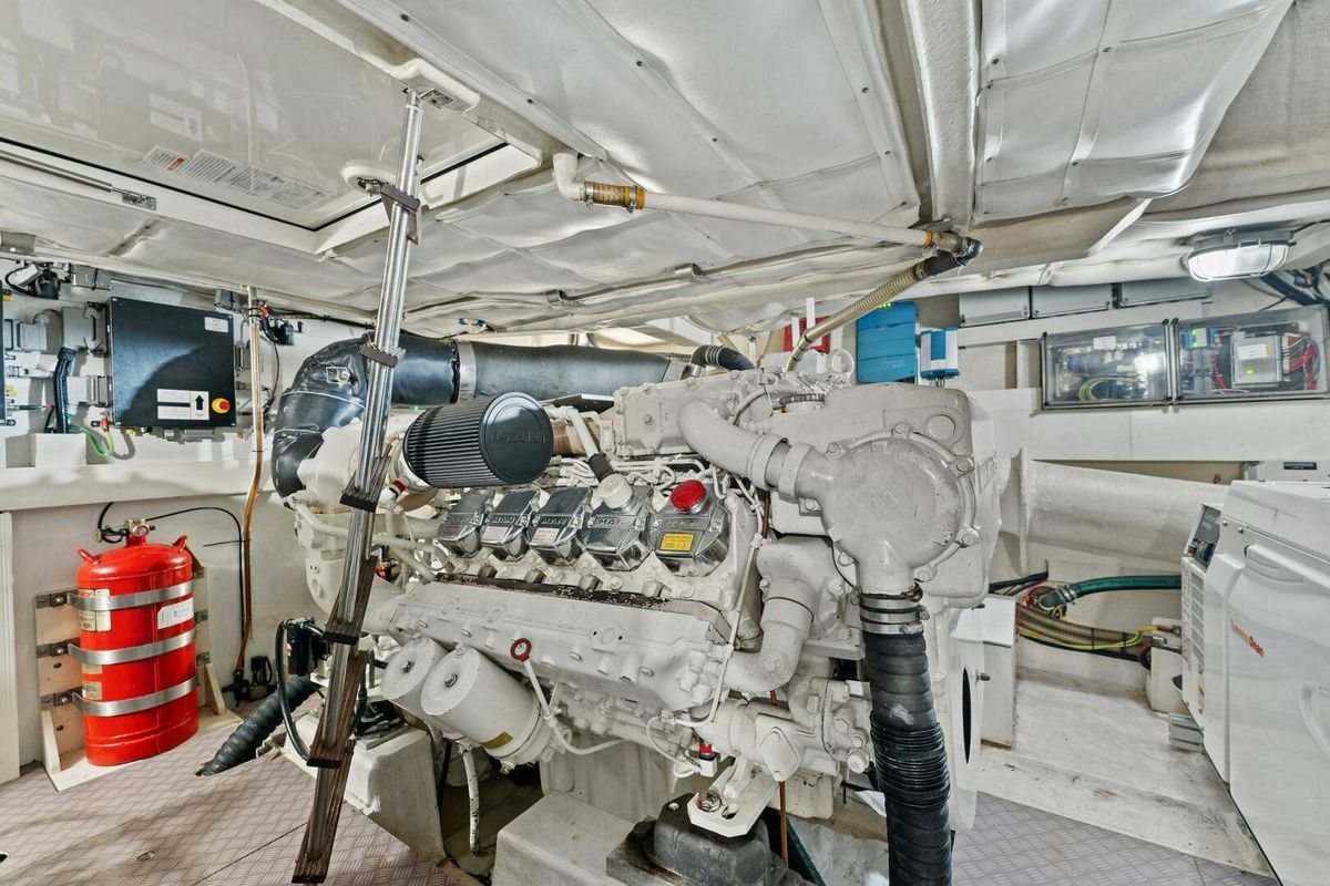 2013 Ferretti Yachts 62 