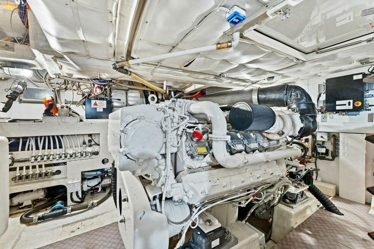 2013 Ferretti Yachts 62 