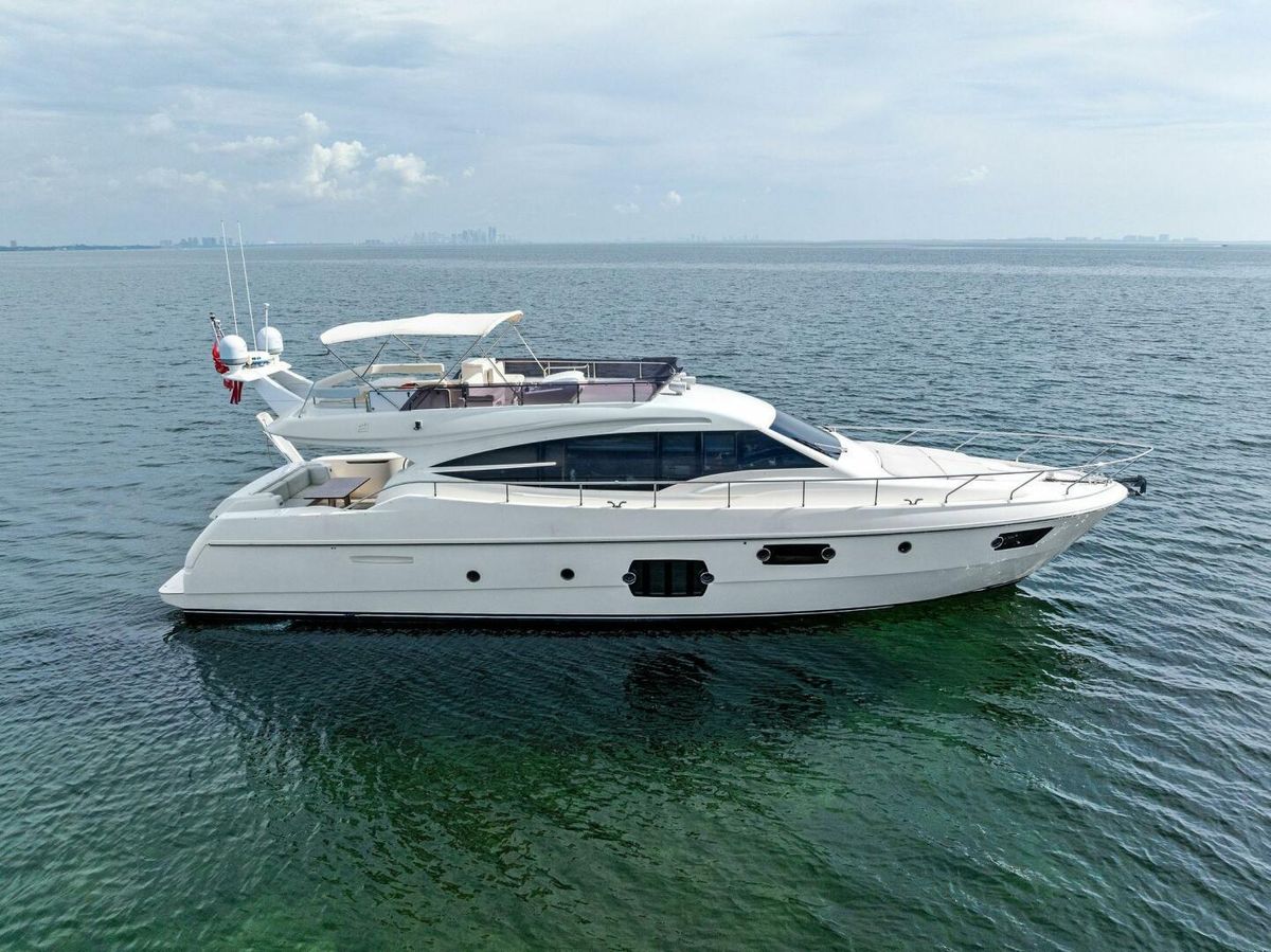 2013 Ferretti Yachts 62 