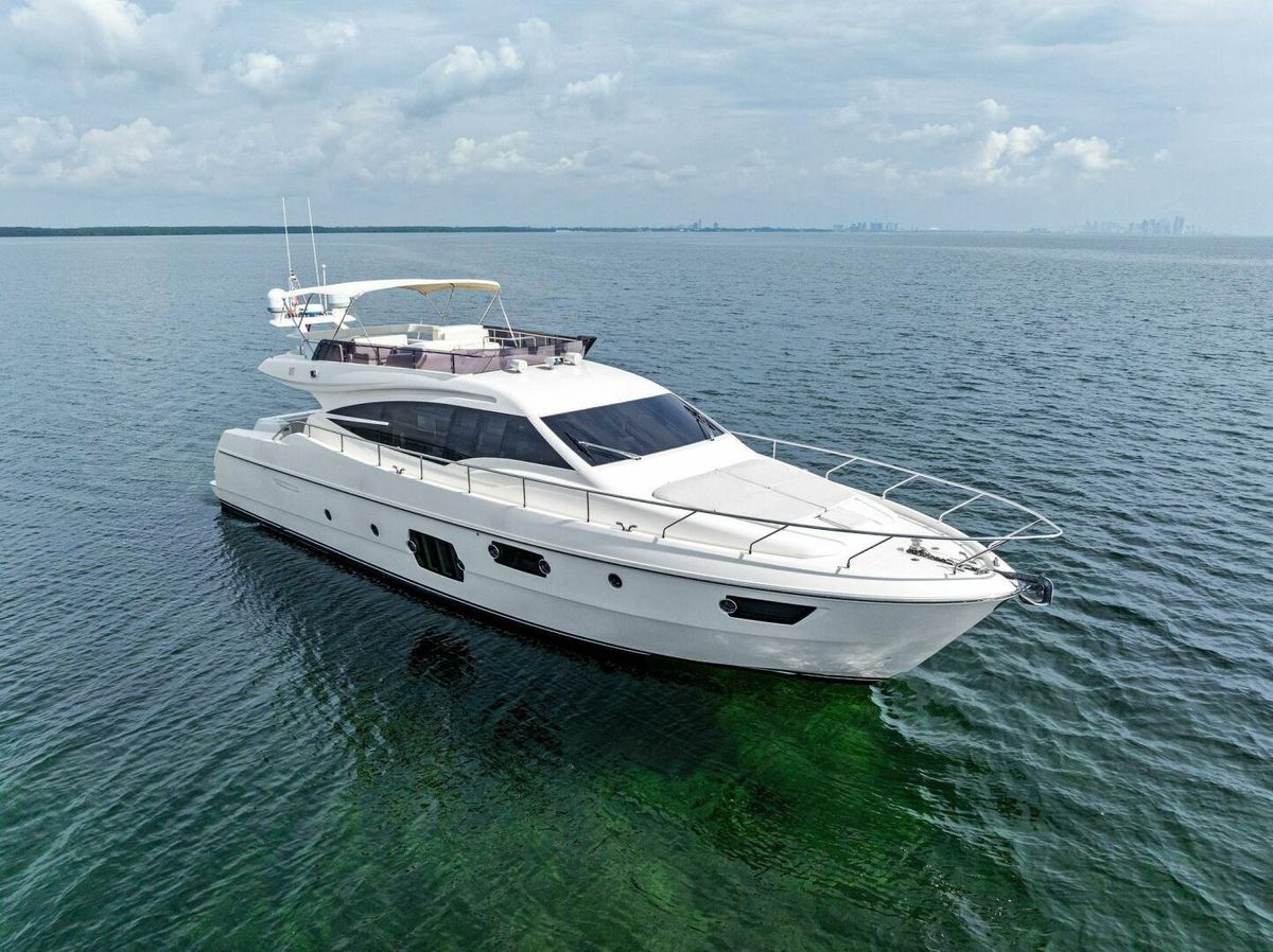 2013 Ferretti Yachts 62 