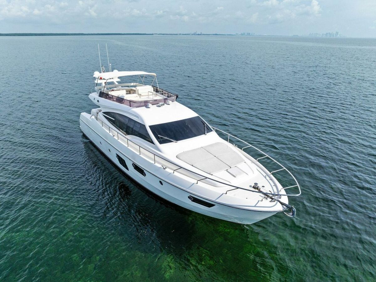 2013 Ferretti Yachts 62 