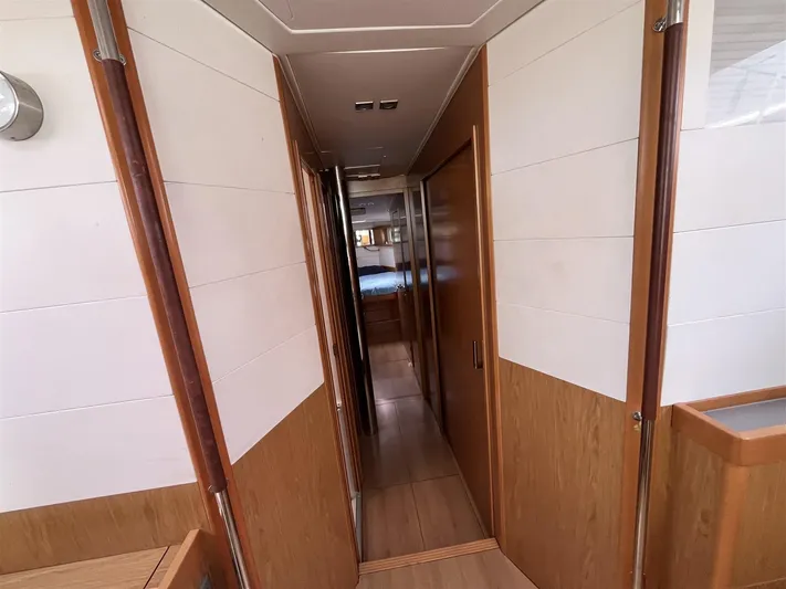  Yacht Photos Pics Beneteau Sense 50 (19)