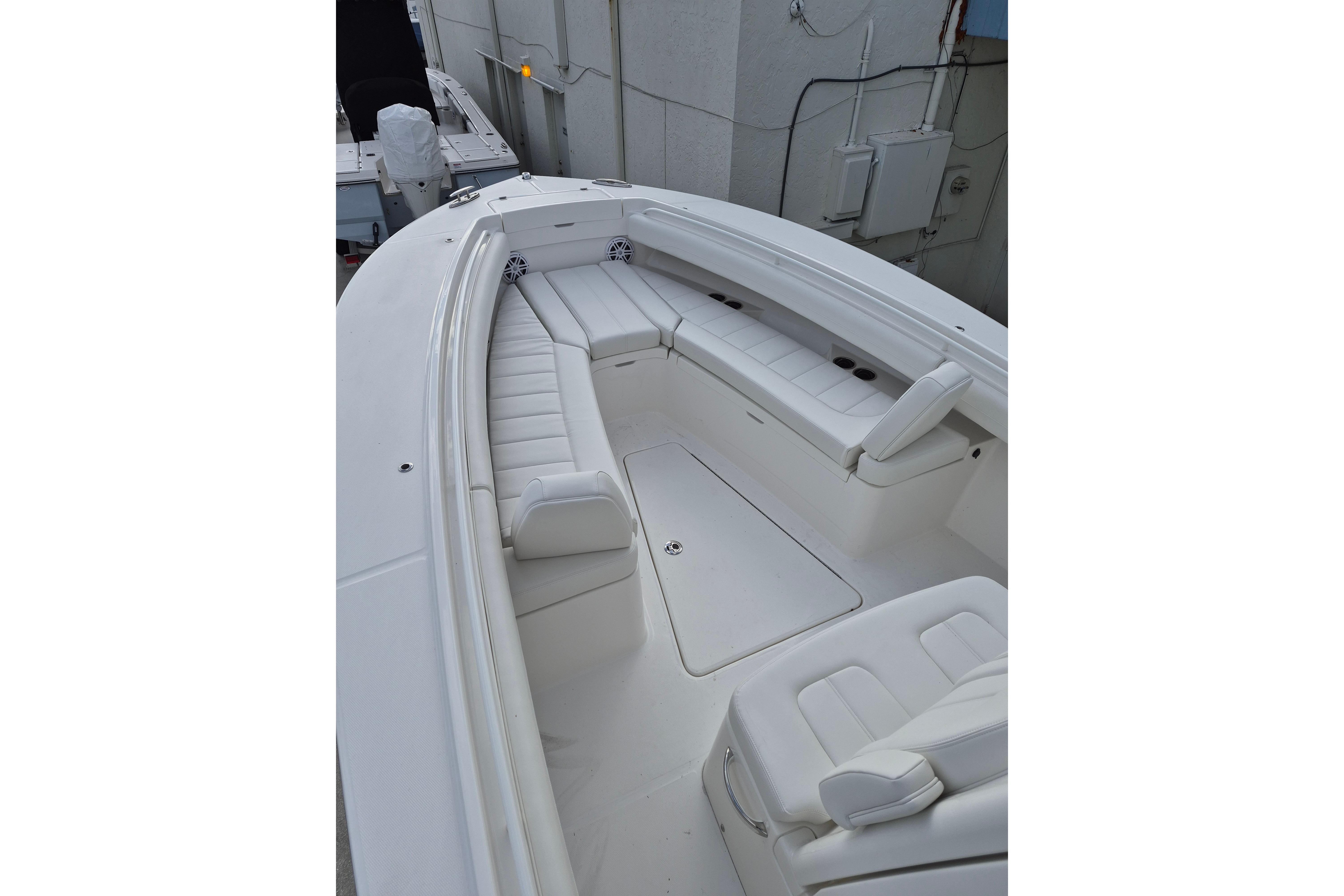 2026 Regulator 25 - Image 7