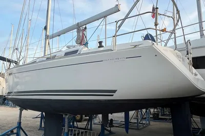 2010 Dufour 325 Grand Large