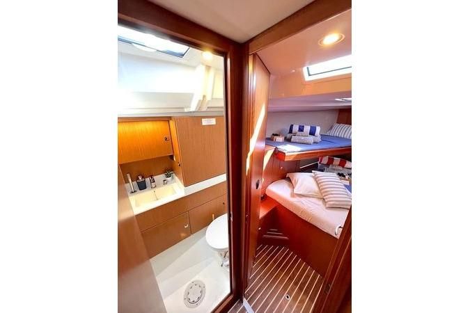 2021 Bavaria 45 