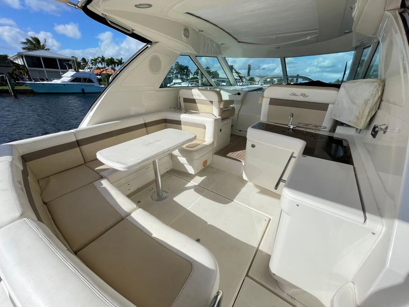 2012 Sea Ray 450 Sundancer