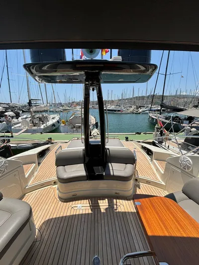  Yacht Photos Pics Aft