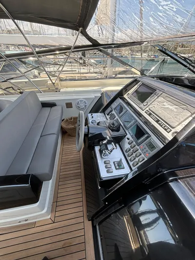  Yacht Photos Pics Cockpit