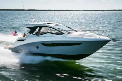 Sea Ray 350 Coupe