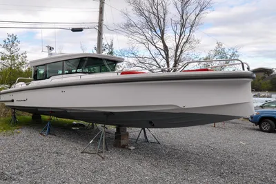 Axopar 37 Cross Cabin