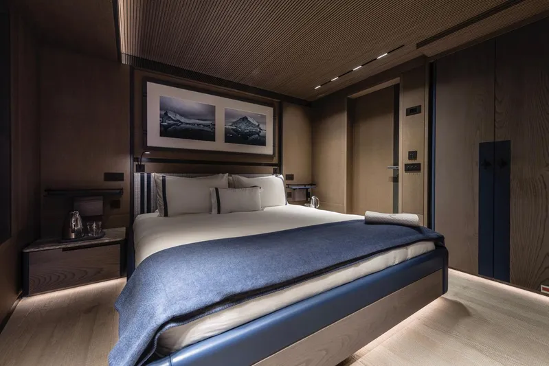 Acala Yacht Photos Pics 