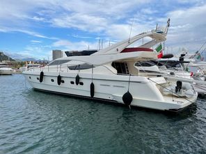 2000 Ferretti Yachts 620
