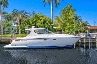 Tiara Yachts 43 Sovran