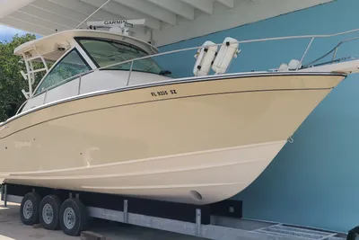 Grady-White Express 330