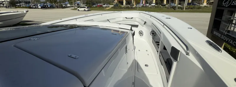 400-102 Yacht Photos Pics 2024 Blackfin 400 CC boat deck, showcasing sleek design and spacious layout.