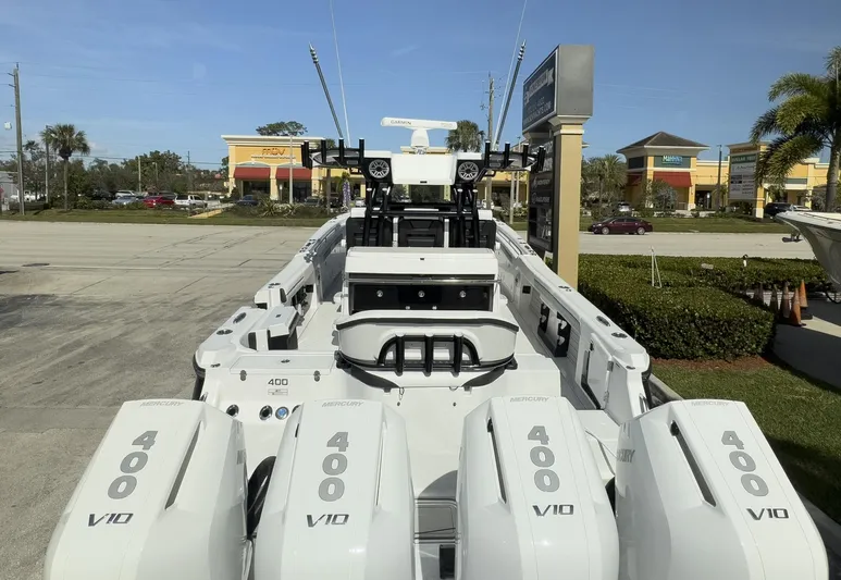 400-102 Yacht Photos Pics 