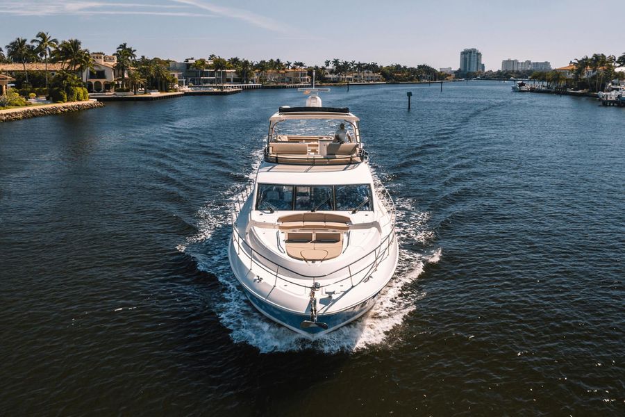 2015 Sea Ray L650 Fly