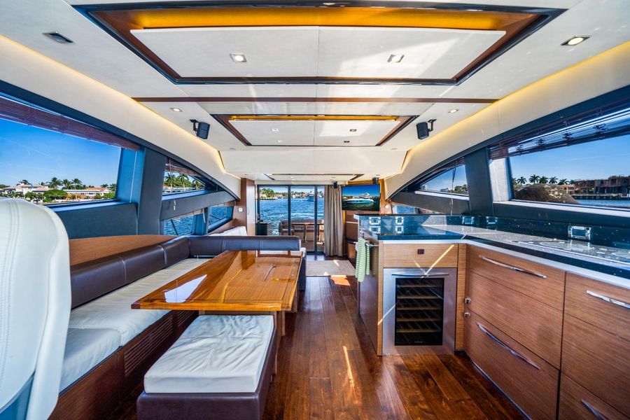 2015 Sea Ray L650 Fly