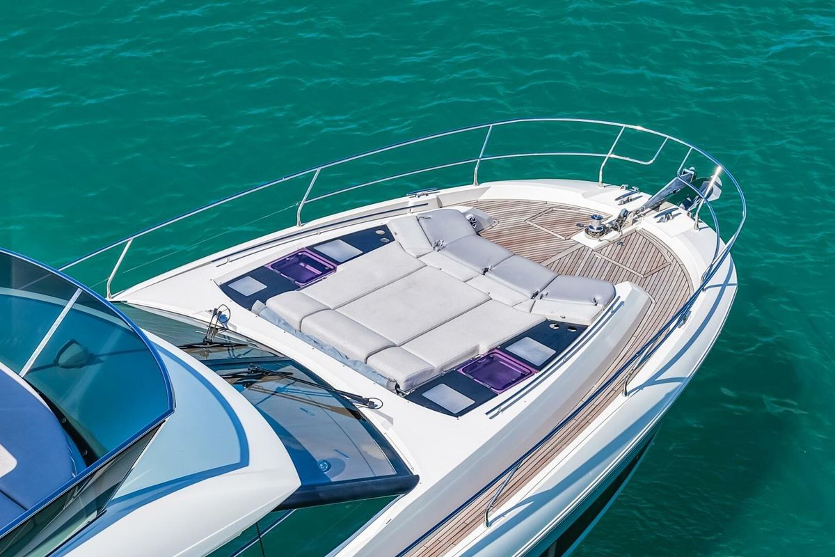 2019 Prestige 63 