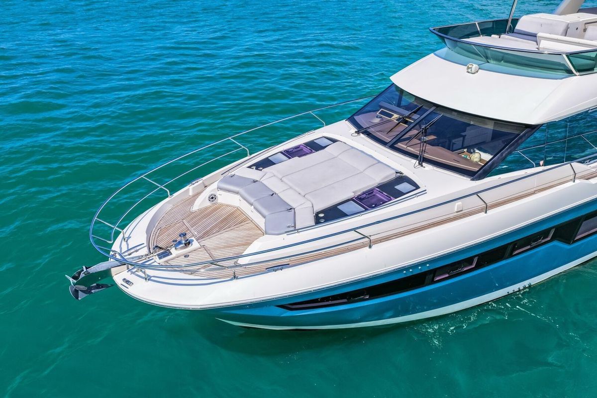 2019 Prestige 63 