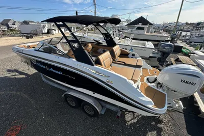 Hurricane SunDeck 2600 OB