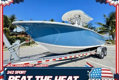 Sea Pro 242 Sport CC 242CC Center Console 242Sport