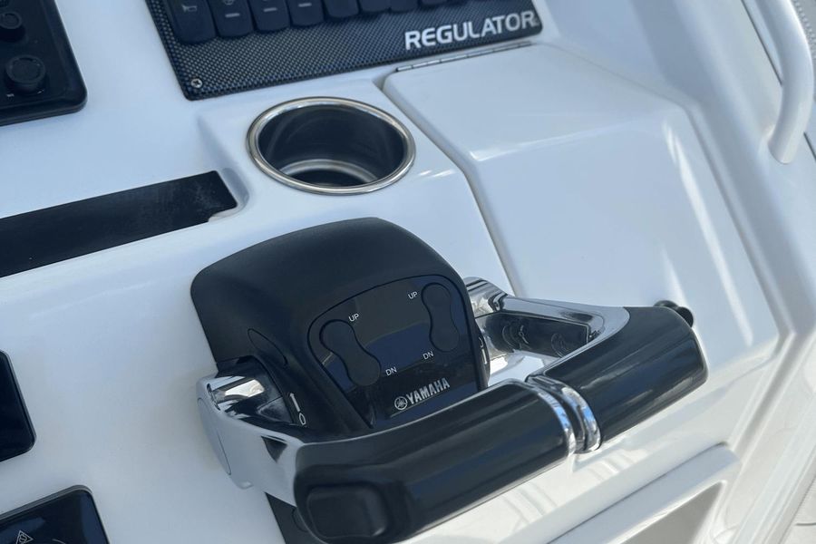 2017 Regulator 28