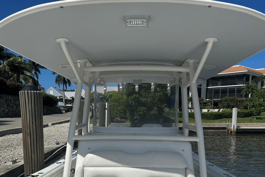 2017 Regulator 28