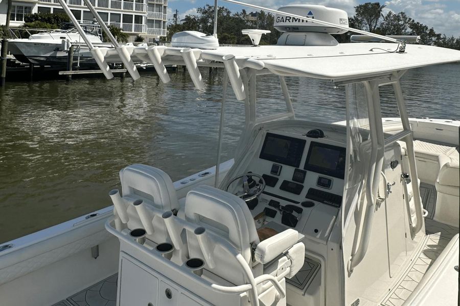 2017 Regulator 28