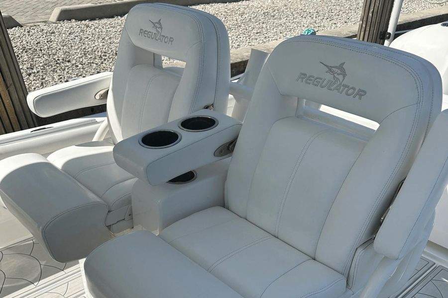 2017 Regulator 28