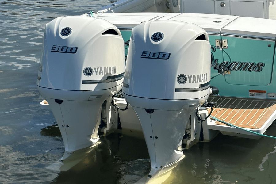 2017 Regulator 28