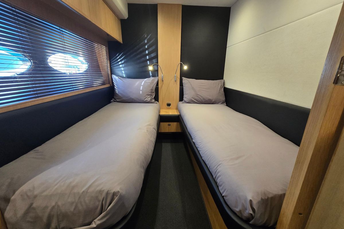 2011 Princess 75 