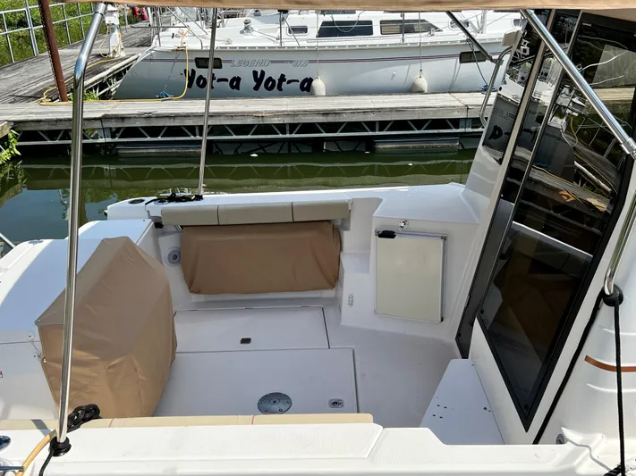 Mokupuni Yacht Photos Pics 