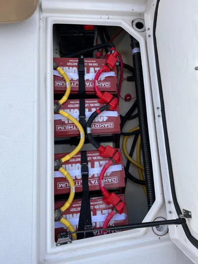 Mokupuni Yacht Photos Pics 