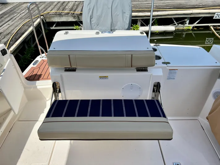 Mokupuni Yacht Photos Pics 