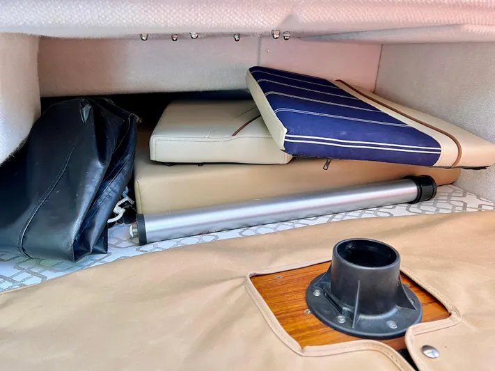 Mokupuni Yacht Photos Pics 