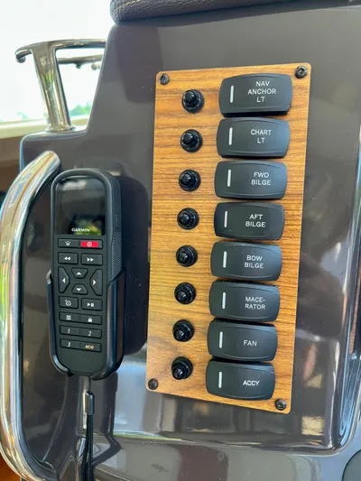 Mokupuni Yacht Photos Pics 