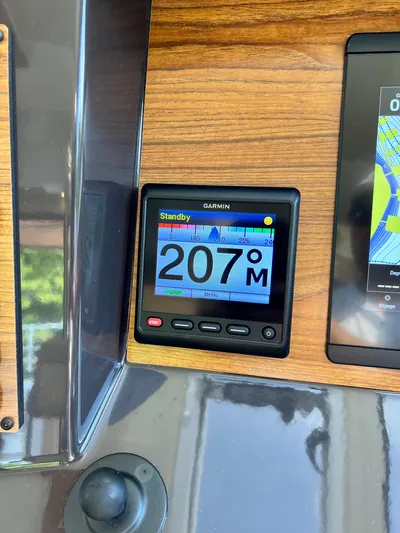 Mokupuni Yacht Photos Pics 