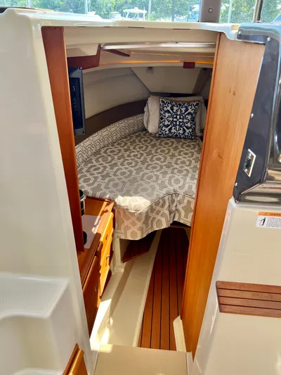 Mokupuni Yacht Photos Pics 