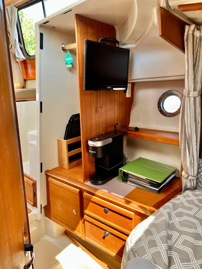 Mokupuni Yacht Photos Pics 