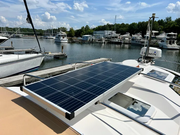 Mokupuni Yacht Photos Pics 