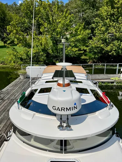 Mokupuni Yacht Photos Pics 