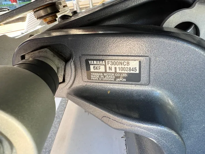 Mokupuni Yacht Photos Pics 