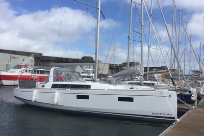 2020 Beneteau Oceanis 38.1