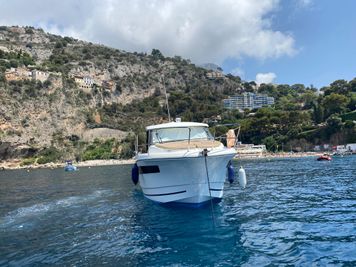 2012 Jeanneau Merry Fisher 855