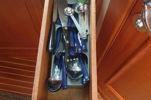 Tealaweigh Yacht Photos Pics 