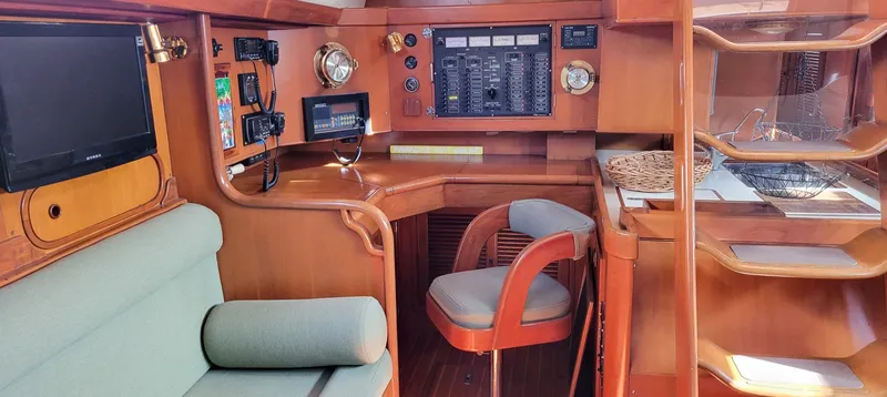 Serene Yacht Photos Pics Navigation Station