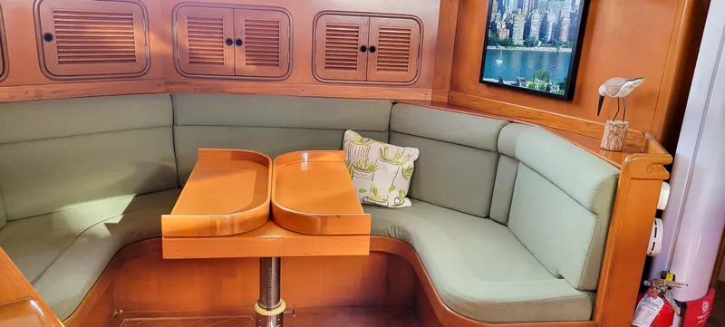 Serene Yacht Photos Pics Salon