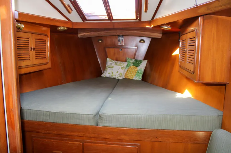 Serene Yacht Photos Pics 